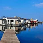 Hausboot Annis Mehrblick * Fehmarn