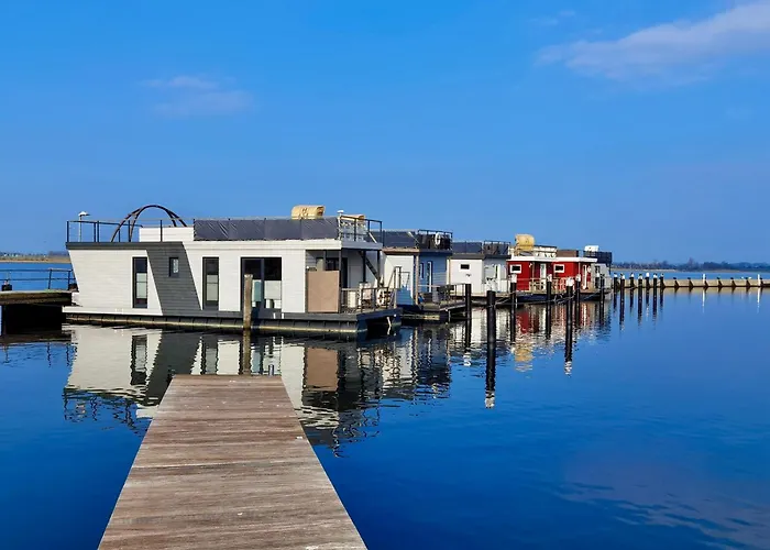 Hausboot Annis Mehrblick * Fehmarn